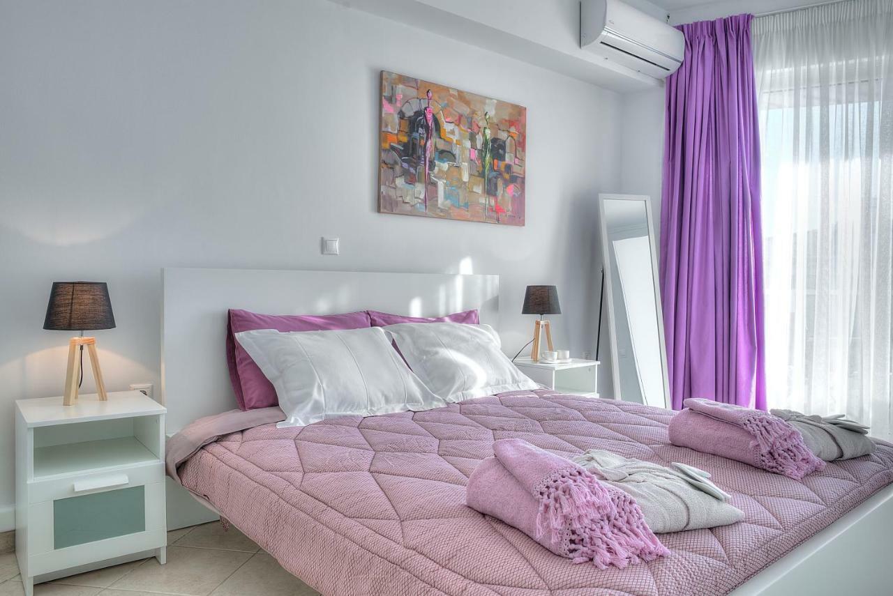 Downtown Glyfada Smart Apartment เอเธนส์ ภายนอก รูปภาพ