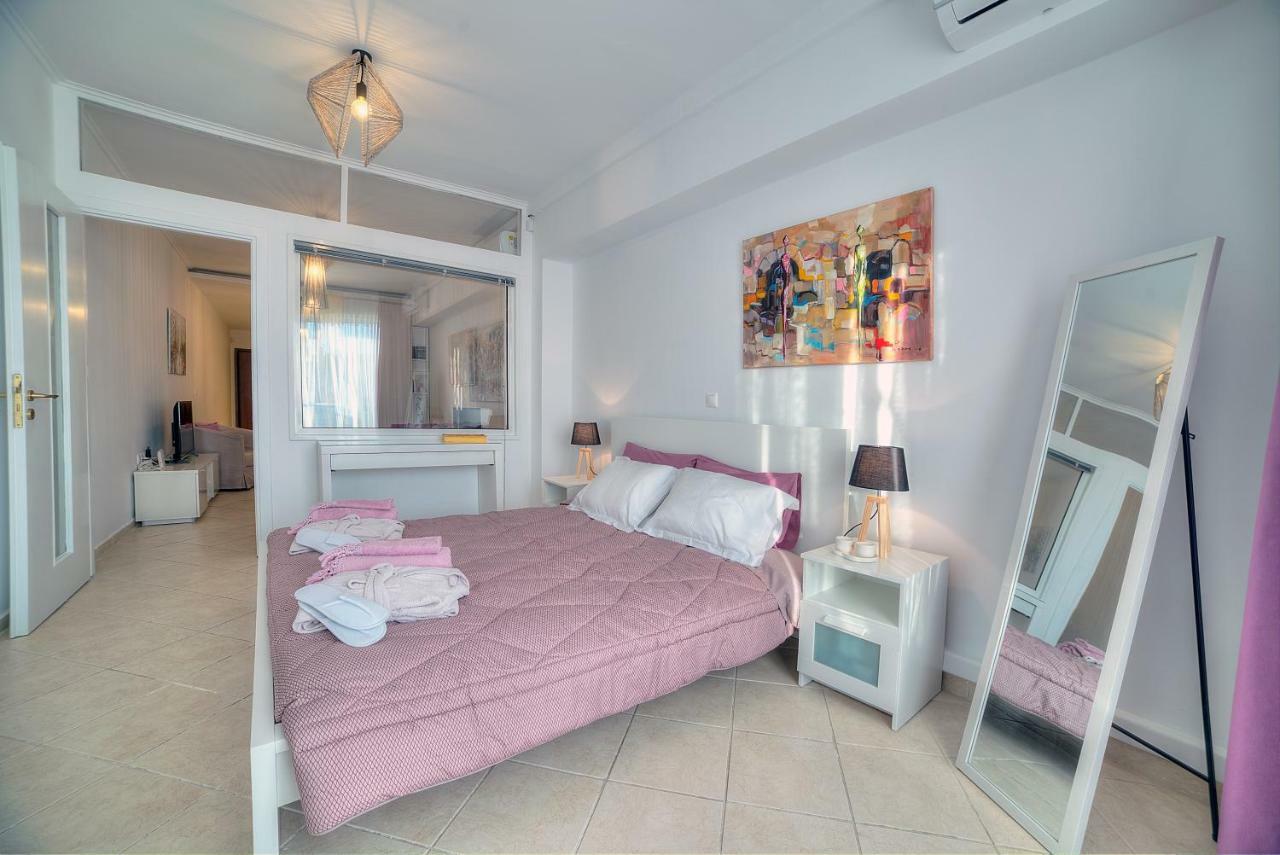 Downtown Glyfada Smart Apartment เอเธนส์ ภายนอก รูปภาพ